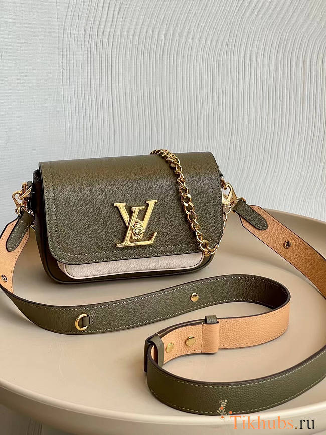 Louis Vuitton LV Lockme Tender Light Khaki 19x13x8cm - 1