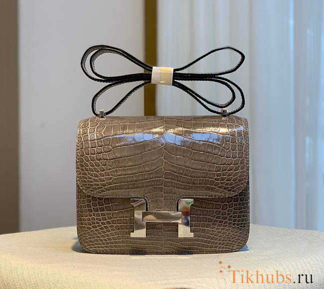 Hermes Constance Crocodile Gray Silver 18x15x4cm - 1