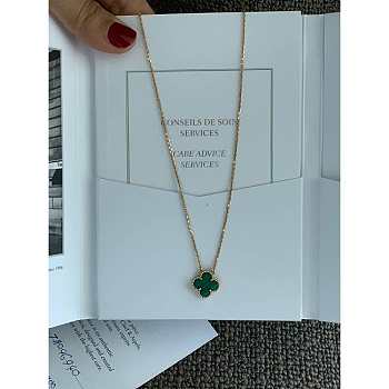 Van VCA Cleef & Arpels Necklace