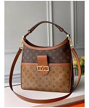 Louis Vuitton LV Hobo Dauphine MM 31 x 35 x 14 cm - 1