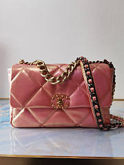 Chanel 19 Large Flap Bag Pink 30x20x10cm - 1