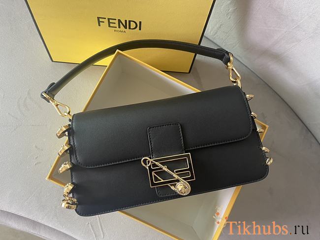 Fendi x Versace Baguette Black Bag Size 28 x 15.5 x 7 cm - 1