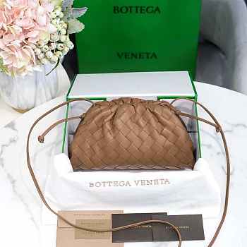 Bottega Veneta Mini Pouch Intrecciato Leather Clutch Brown 22x13x5cm