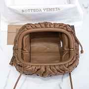 Bottega Veneta Mini Pouch Intrecciato Leather Clutch Brown 22x13x5cm - 2