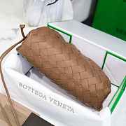 Bottega Veneta Mini Pouch Intrecciato Leather Clutch Brown 22x13x5cm - 3