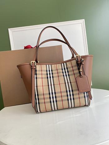 Burberry Tote Brown 28 x 26 cm