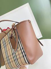 Burberry Tote Brown 28 x 26 cm - 3