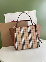 Burberry Tote Brown 28 x 26 cm - 2