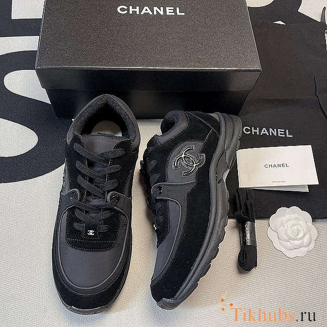 Chanel Low Black Sneakers - 1