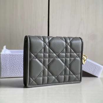 Dior Two-Fold Wallet Gray Size 11 x 9 x 3.5 cm