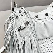 Balenciaga Women's Le Cagole Xs Shoulder Bag White 26 x 16 x 7 cm - 3