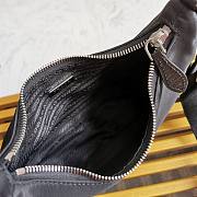 Prada Re-Edition 2005 nylon shoulder bag 22x12x6cm - 5