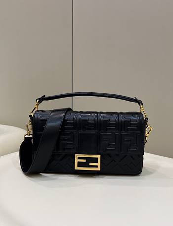 Fendi Baguette Black Leather Bag 32x16x5cm