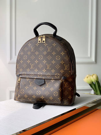 LV Monogram Backpack M41561 Size 28 x 33 x 16 cm