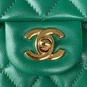Chanel Flap Bag Medium Green Gold Lambskin 25cm - 2