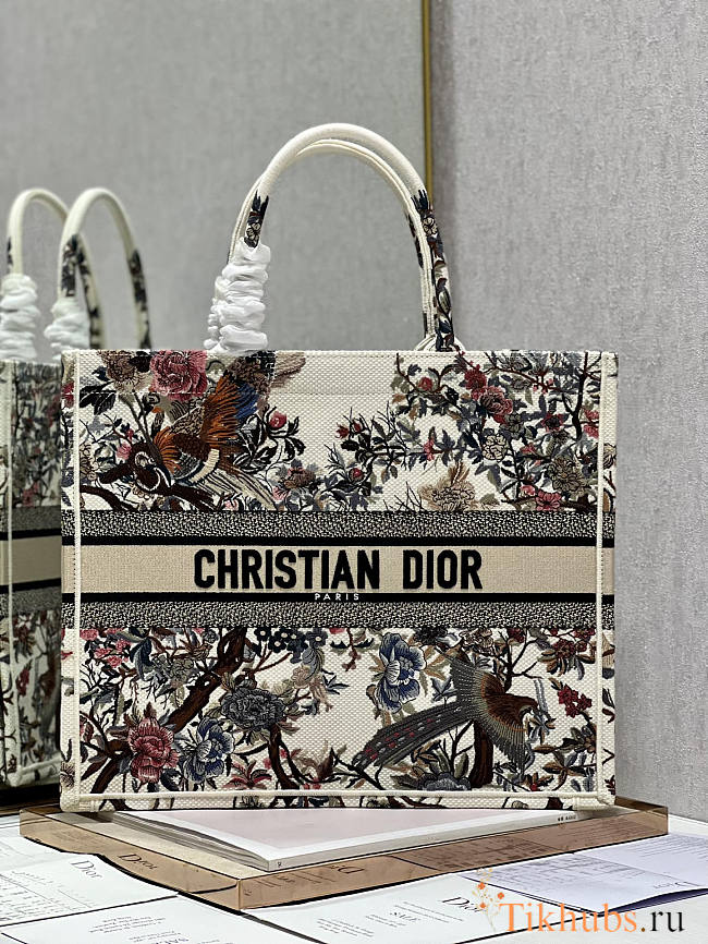 Dior Large Book Tote Jardin d'Hiver Embroidery 42x35x18.5cm - 1