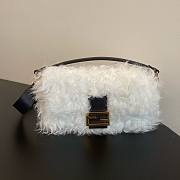 Fendi Baguette White Mohair Bag 27x15x6cm - 1