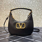 Valentino Stud Sign Calfskin Hobo Black Bag 26x30x7cm - 1