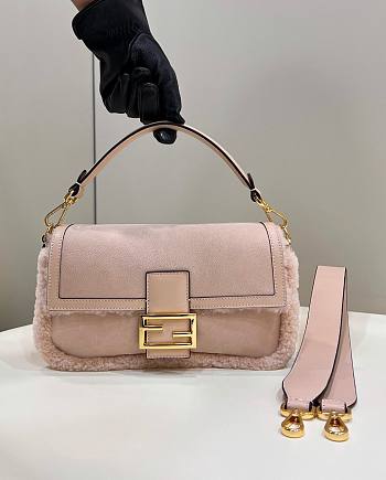 Fendi Baguette Pale Pink Sheepskin Bag 27x15x6cm