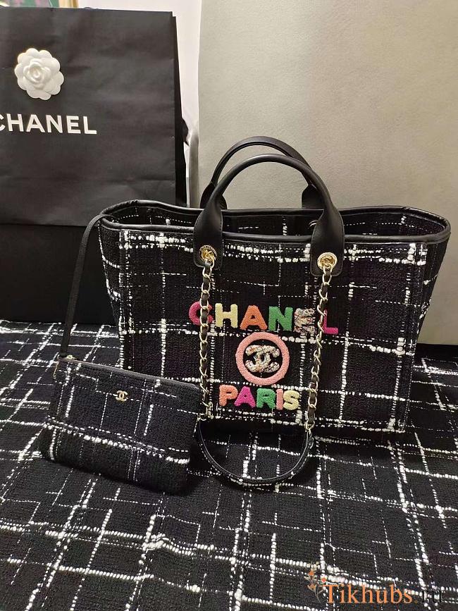 Chanel Tweed Large Shopping Bag 30 × 50 × 22 cm - 1