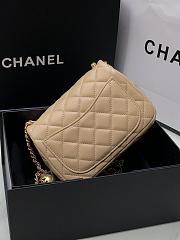 Chanel Flap Bag Lambskin Beige 17cm - 4