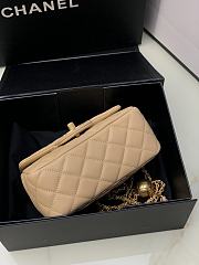 Chanel Flap Bag Lambskin Beige 17cm - 2