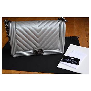 Chanel Leboy Caviar Silver Chevron 28cm