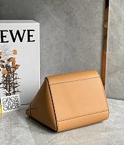 Loewe Hammock Nugget Bag Brown 20 x 18 x 20 cm - 4