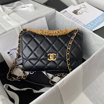 Chanel Flap Bag Lambskin Black Gold 23x15x7cm