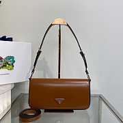 Prada Brushed Leather Femme Brown Bag 26x4.8x12cm - 1