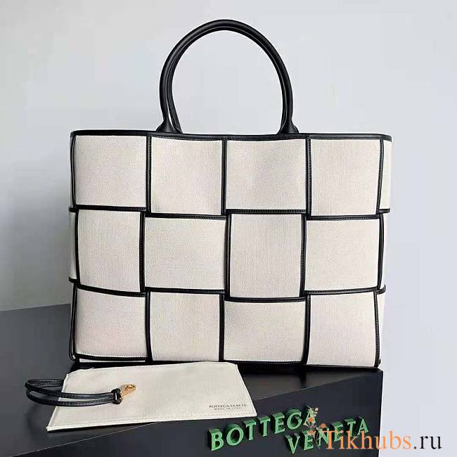 Bottega Veneta Large Arco Tote Bag Natural/Black 46x34x12cm - 1