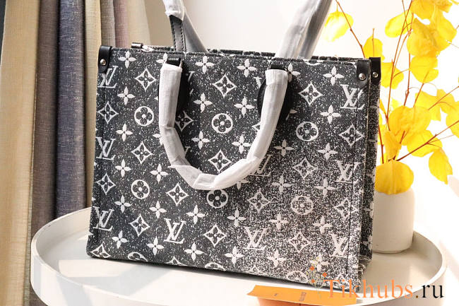 Louis Vuiiton LV Onthego MM Tote Grey Bag 35 x 27 x 14 cm - 1