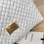 Bottega Veneta Patti Top Handle Bag in Lambskin White 24x20x12cm - 2