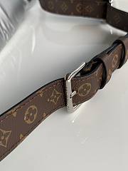 Louis Vuitton LV Maxi Bumbag Silver 44 x 24 x 7 cm - 5