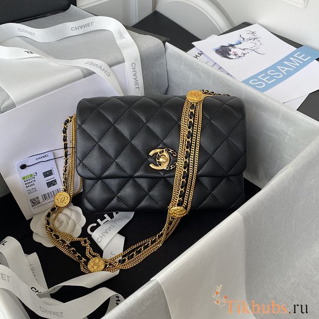 Chanel Flap Bag Lambskin Black 20x15x9cm - 1