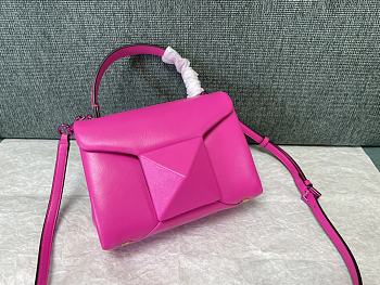 Valentino Mini One Stud Handbag In Pink 20x13x8.5cm