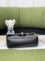Chanel Mini Flap Bag Black Lambskin Gold 20x14x8cm - 5