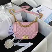 Chanel Small Boy Messenger Caviar Pink Bag 18x12.5x6cm - 1