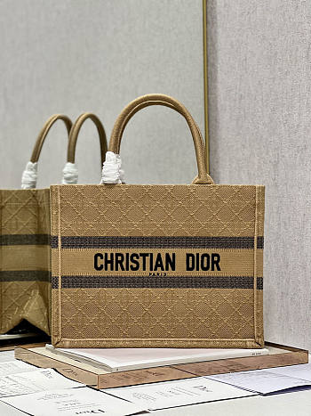 Dior Medium Book Tote Natural Cannage Raffia 36 x 27.5 x 16.5 cm