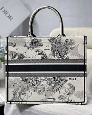 Dior Large Book Tote Latte Toile de Jouy Zodiac 42 x 35 x 18.5 cm - 3