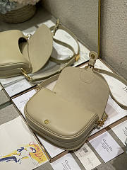 Dior Medium Bobby Beige Grained Calfskin Bag 22 x 17 x 6 cm - 3