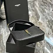 YSL Le 5 A 7 Hobo Bag in Lizard Shiny Leather Black 23x16x6.5cm - 3