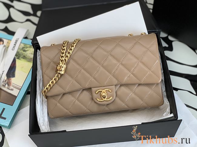 Chanel Flap Bag Lambskin Gold Beige 25x16x10cm - 1