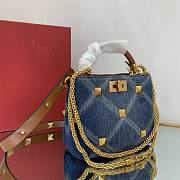 Valentino Garavani Roman Stud Denim Bag 21x17x14cm - 3