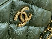 Chanel 22k Lambskin Hobo Green Bag 24x17.5x6cm - 2