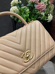 Chanel Coco Handle Chevron Beige Gold Caviar 29x18x12cm - 4