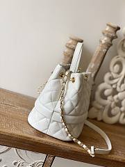 Chanel Bucket Bag White Caviar Gold 20cm - 5