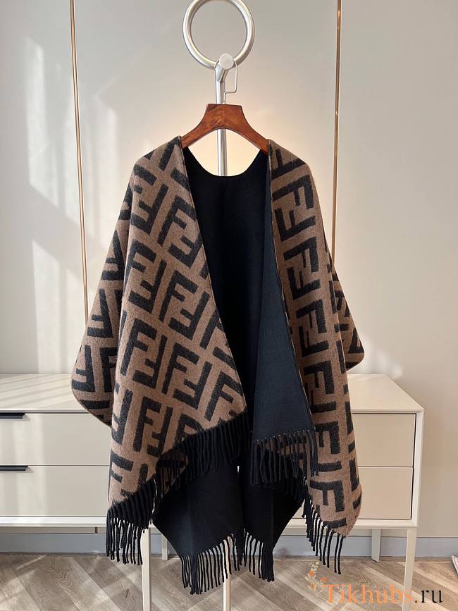 Fendi Multicolour Wool And Cashmere Poncho 140x150 - 1