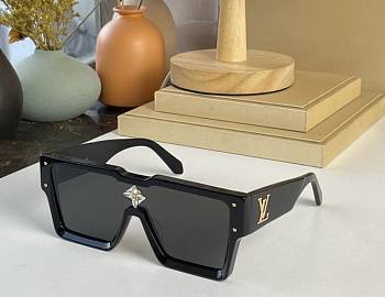 Louis Vuitton Cyclones Sunglasses Black