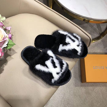 LV Homey mink Flat Slippers Black